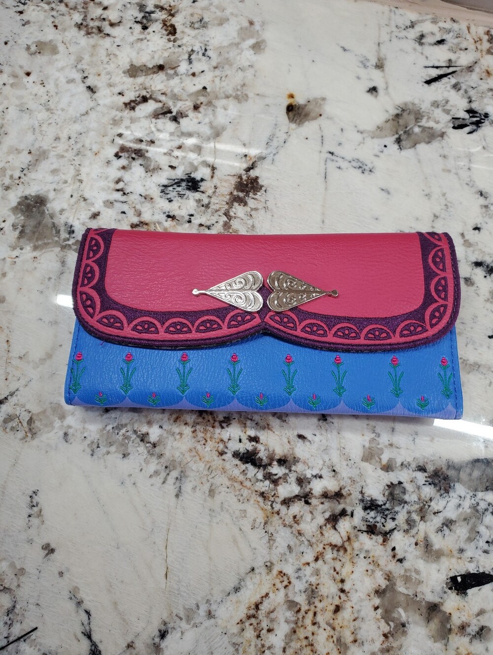 Frozen Loungefly Wallet - Picture 2 of 7